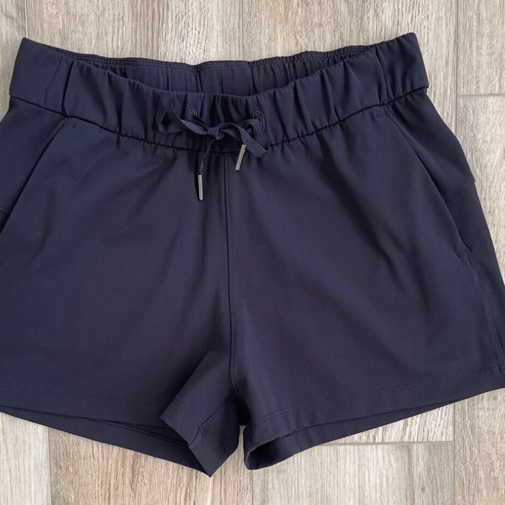 Lululemon Black On The Fly Short